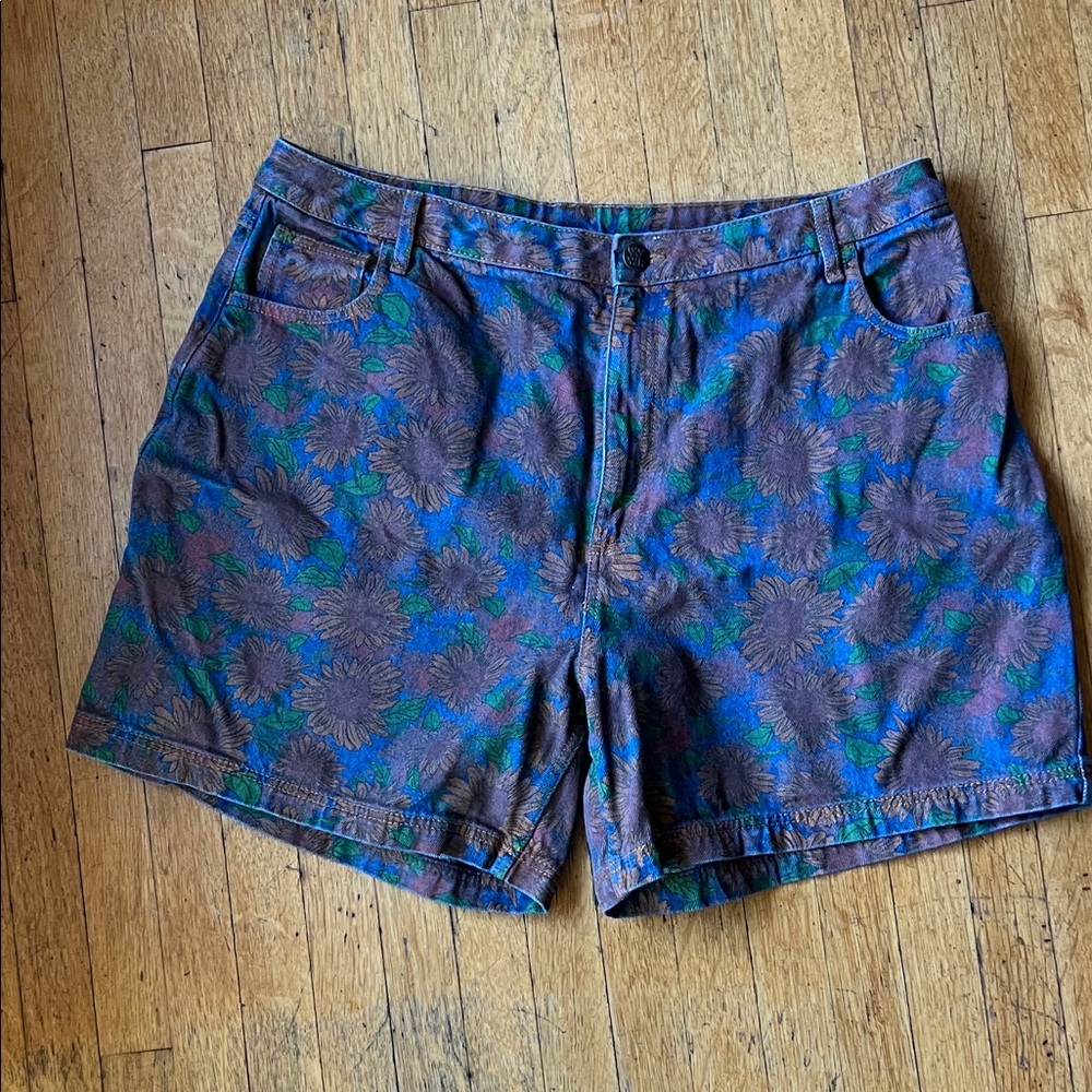 Lucy & Yak Sunflower Patterned Shorts